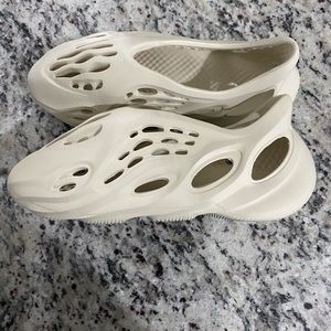 Yeezy foam runner